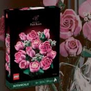 LEGO Botanical Collection Blush Pink Roses